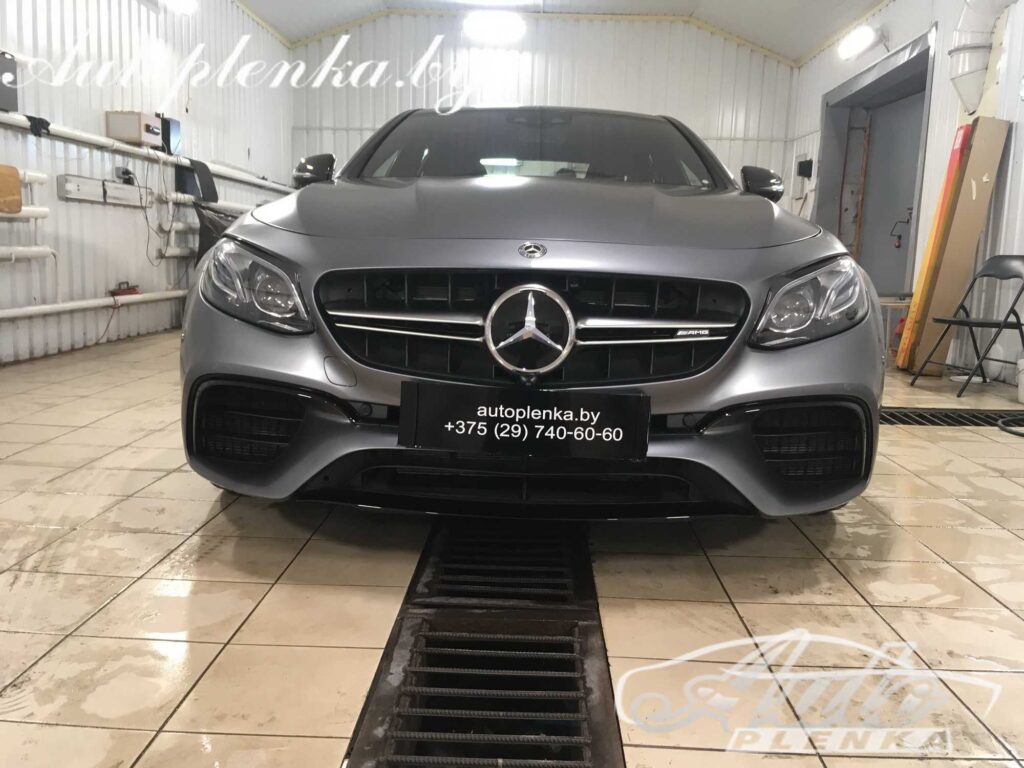 Mercedes-Benz E63 AMG