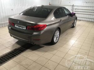 BMW 5-series G30 2017