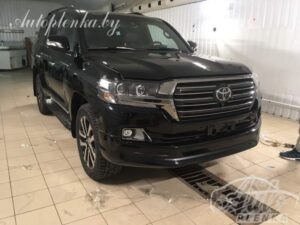 Toyota-Land-Cruiser Excalibur 2017